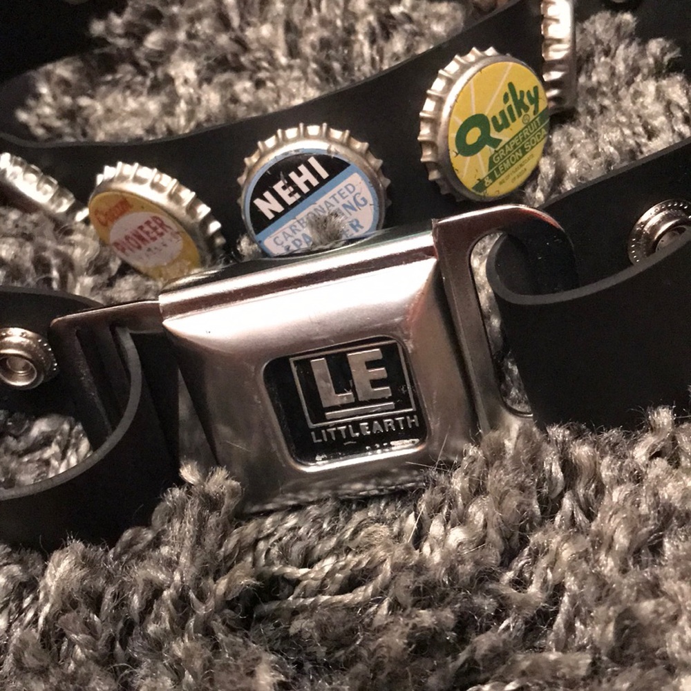Little earth belt.